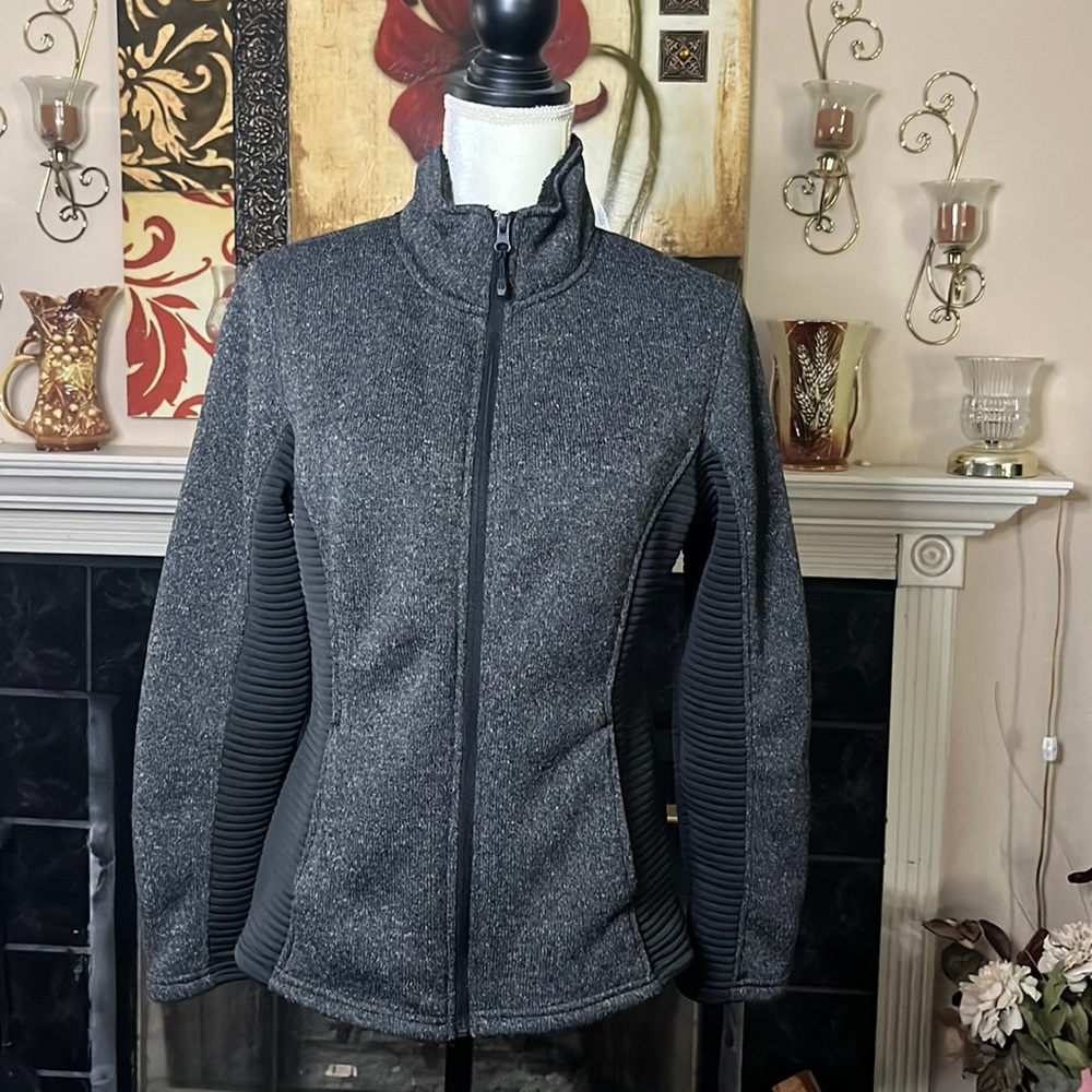 Time and Tru jacket Medium fuzzy inside